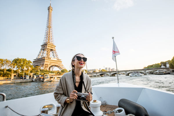 CROISIÈRE APÉRO 1H - VIN/BIÈRE CROISIÈRE APÉRO 1H - VIN/BIÈRE
