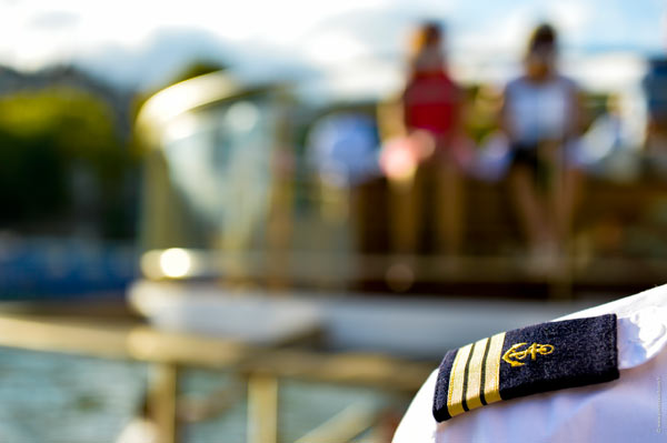 CROISIÈRE APÉRO 1H - VIN/BIÈRE CROISIÈRE APÉRO 1H - VIN/BIÈRE